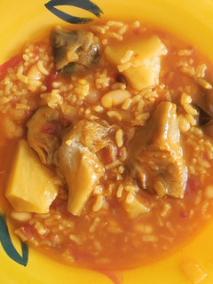 Una foto de Arroz y habichuelas en olla exprés