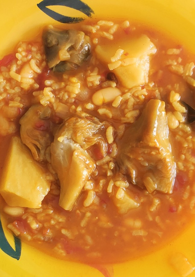 Una foto de Arroz y habichuelas en olla exprés
