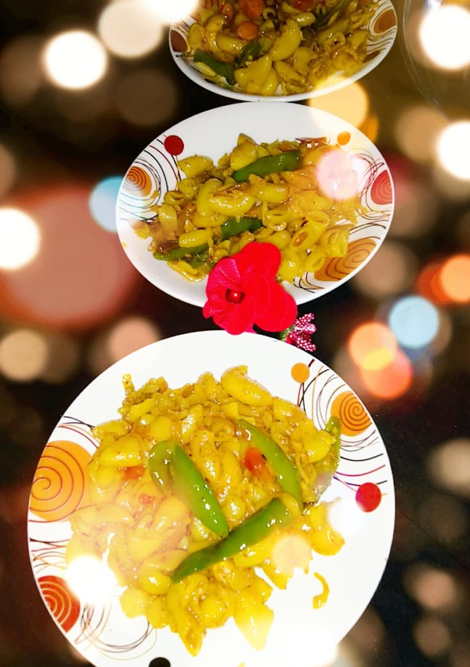 मैकरोनी (Macaroni recipe in Hindi) रेसिपी मुख्य फोटो