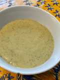 Sauce salade à la moutarde, herbes et cornichons