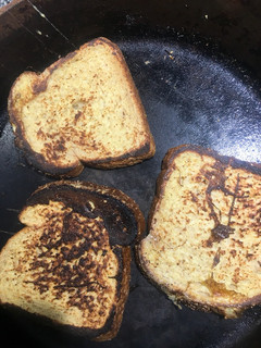 A picture of French toast.