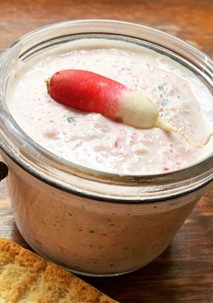 Une photo de ☆Tartinade de Radis☆