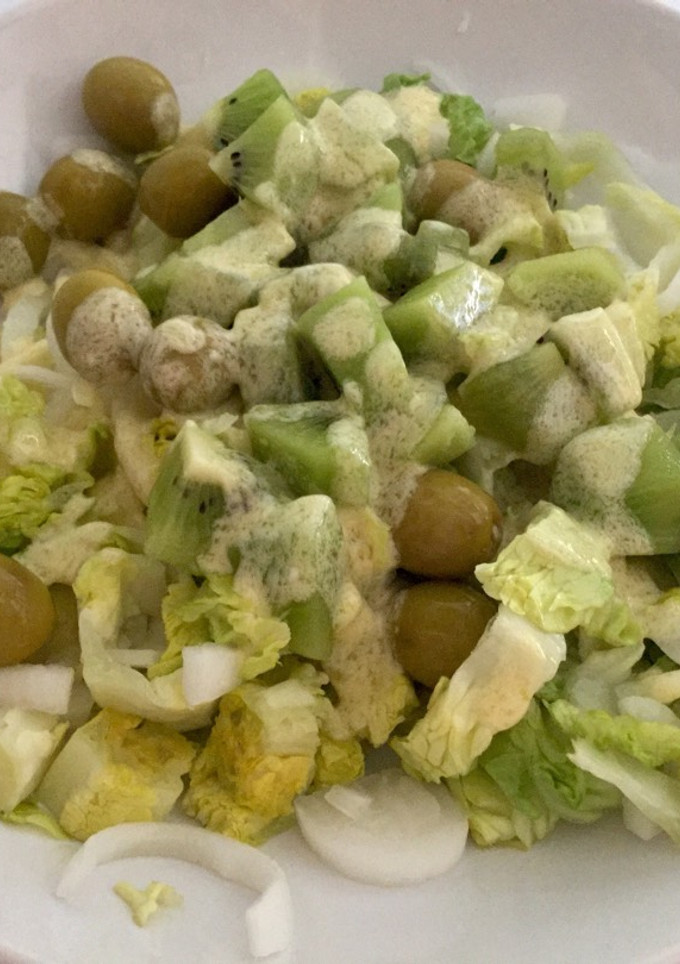 Una foto de Ensalada de kiwi con vinagreta