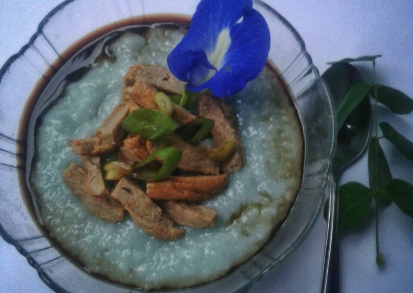 Bubur nasi (sisa) telang