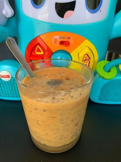 મેંગો ચિયા સિડ્સ સ્મૂધી (Mango Chia Seeds Smoothie Recipe In Gujarati) રેસીપી મુખ્ય ફોટો