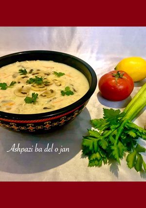 عکسی از دستور سوپ شیر و قارچ