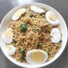 A picture of Instant Noodle.