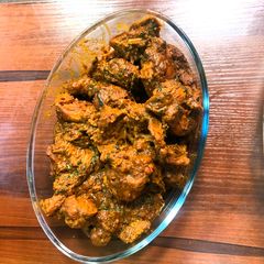 A picture of Chicken masala.