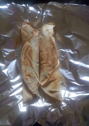 A picture of Chicken shawarma.