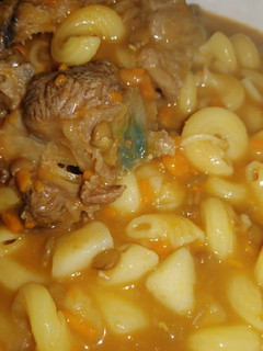 Una foto de Sopita con osobuco