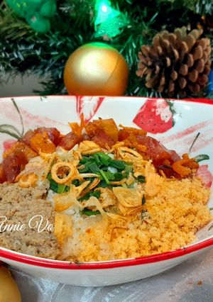 Hình của món Xôi mặn full topping.