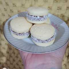 A picture of Alfajores de maicena.