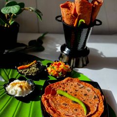 Methi beetroot Thepla A picture of Methi beetroot Thepla.