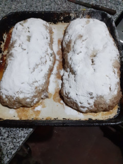 Una foto de Stollen o Chrisstollen (Pan de Navidad Aleman)