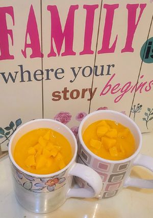 A picture of Mango Shake with Mango Bits.