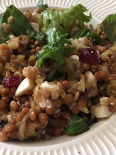 Una foto de Ensalada de lentejas facilísima