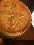 Pastel de pollo y empanadas de queso