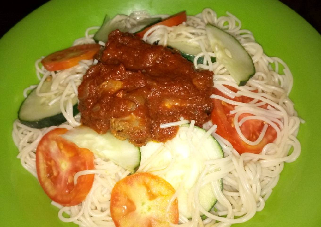 Spaghetti with stew