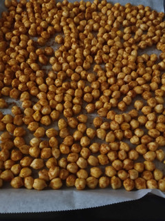 Una foto de Snack de garbanzos especiados crujientes