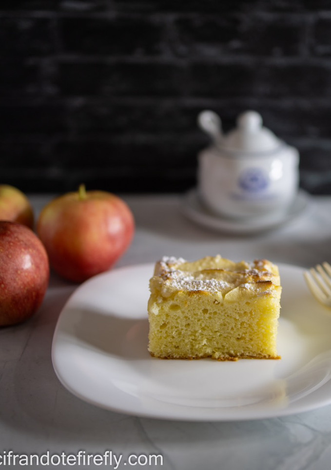 Una foto de Bizcocho con manzana
