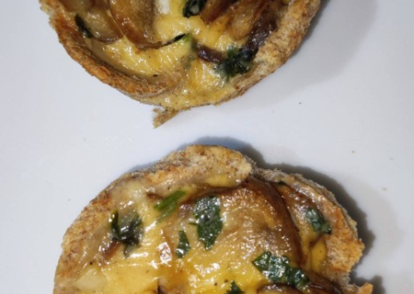 Tartaletas de "pan de molde" con champiñones