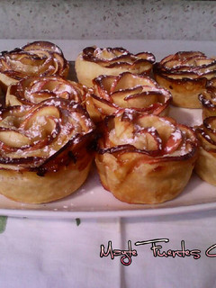Una foto de Rosas de hojaldre y manzana