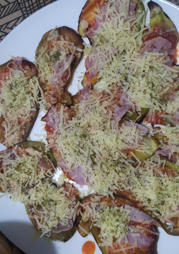 Una foto de Mini pizzas de berenjena