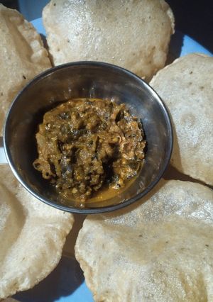 अजवायन की पूरी (ajwain ki poori recipe in Hindi) रेसिपी मुख्य फोटो