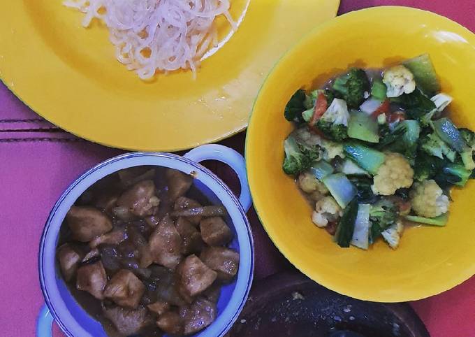 Mie shirataki kuah ayam kecap dan sambel cibiuk