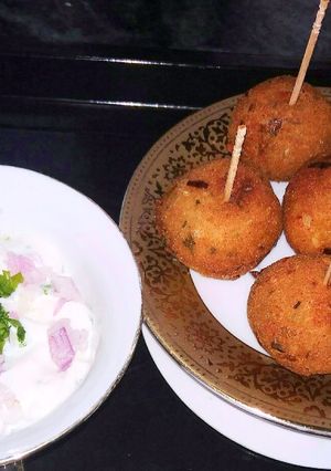पोटैटो बॉल्स (Potato balls recipe in hindi) रेसिपी मुख्य फोटो