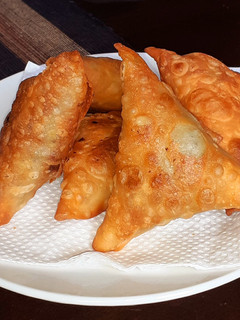 A picture of Samosa sheets.