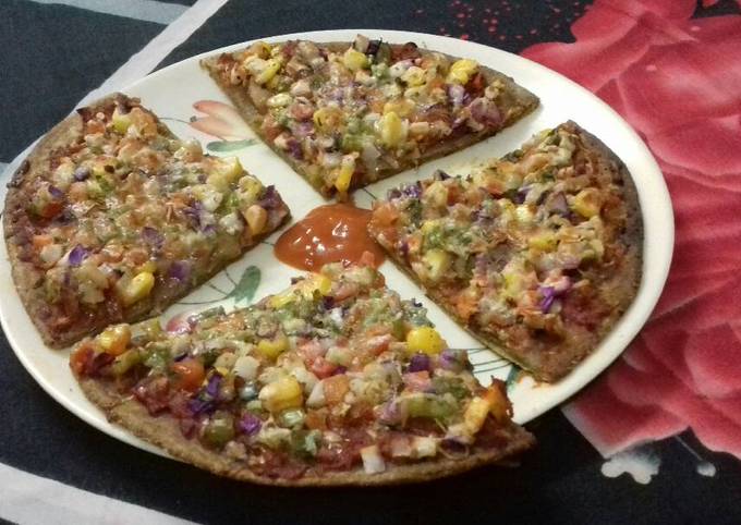 Paratha pizza Recipe by Usha Varshney - Cookpad