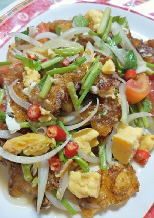 รูปของ ยำไข่ดาวรสแซ่บ