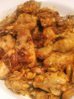 Una foto de Pollo al ajillo