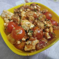 A picture of Tomato wala paneer.