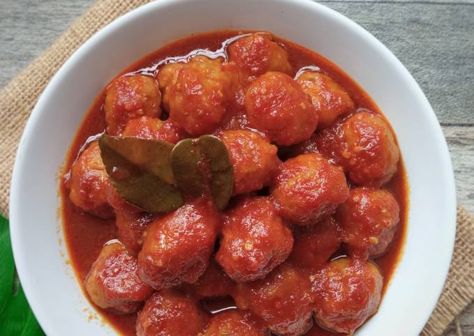 Bagaimana Membuat Balado Bakso Pedas Manis Anti Gagal