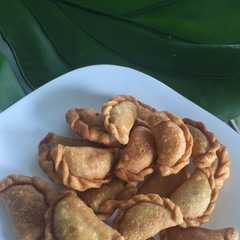 Pastel Mini Isi Abon Renyah রেসিপির প্রধান ছবি
