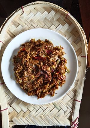 লটে শুটকি ঝাল(lote shutki jhal recipe in Bengali) রেসিপির প্রধান ছবি