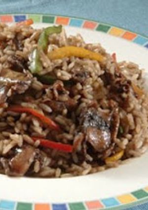 Una foto de Arroz con conchas ecuatoriano