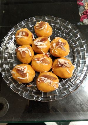 A picture of Kesar mango peda.