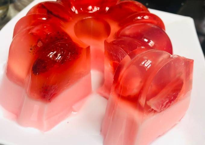 Puding strawberry