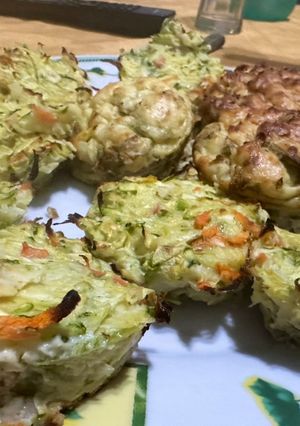 Una foto de Muffin de zucchini y zanahoria