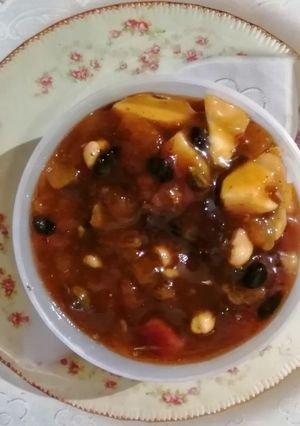 A picture of Mixed fruit chutney.