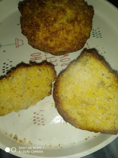 Una foto de Cupcakes de coco y harina de maíz