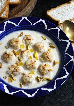 ব্রেড রসমালাই(bread rasmalai recipe in Bengali) রেসিপির প্রধান ছবি