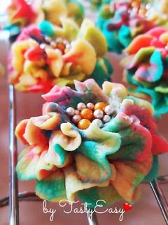 Foto resep Resep Kue Semprit Susu Super Renyah Cuma 3 Bahan | Kue Kering Lebaran | Kue Kering | Spritz Cookies