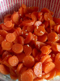 Una foto de Aliño de zanahoria al ajillo 🥕