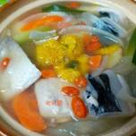 杭菊枸杞魚肚湯