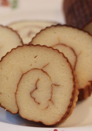 A picture of Datemaki (Fish Omelet Roll) .