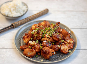 A picture of Sticky glaze cauliflower with guchujang spicy sauce 🌶.